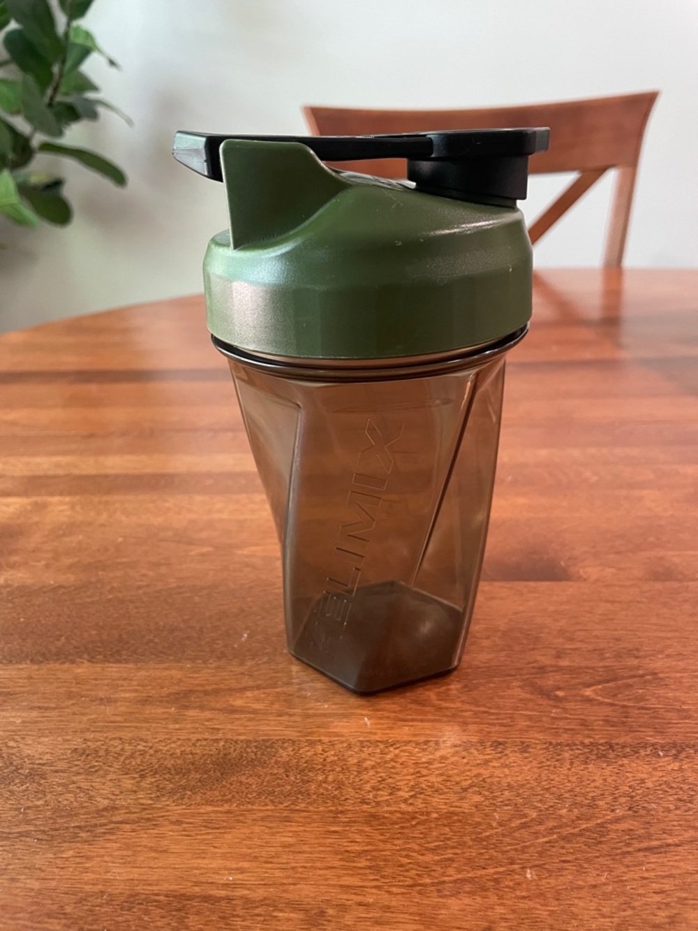Helimix Shaker Bottle - Green/Smoky
